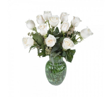 L'arrangement de 12 roses blanches